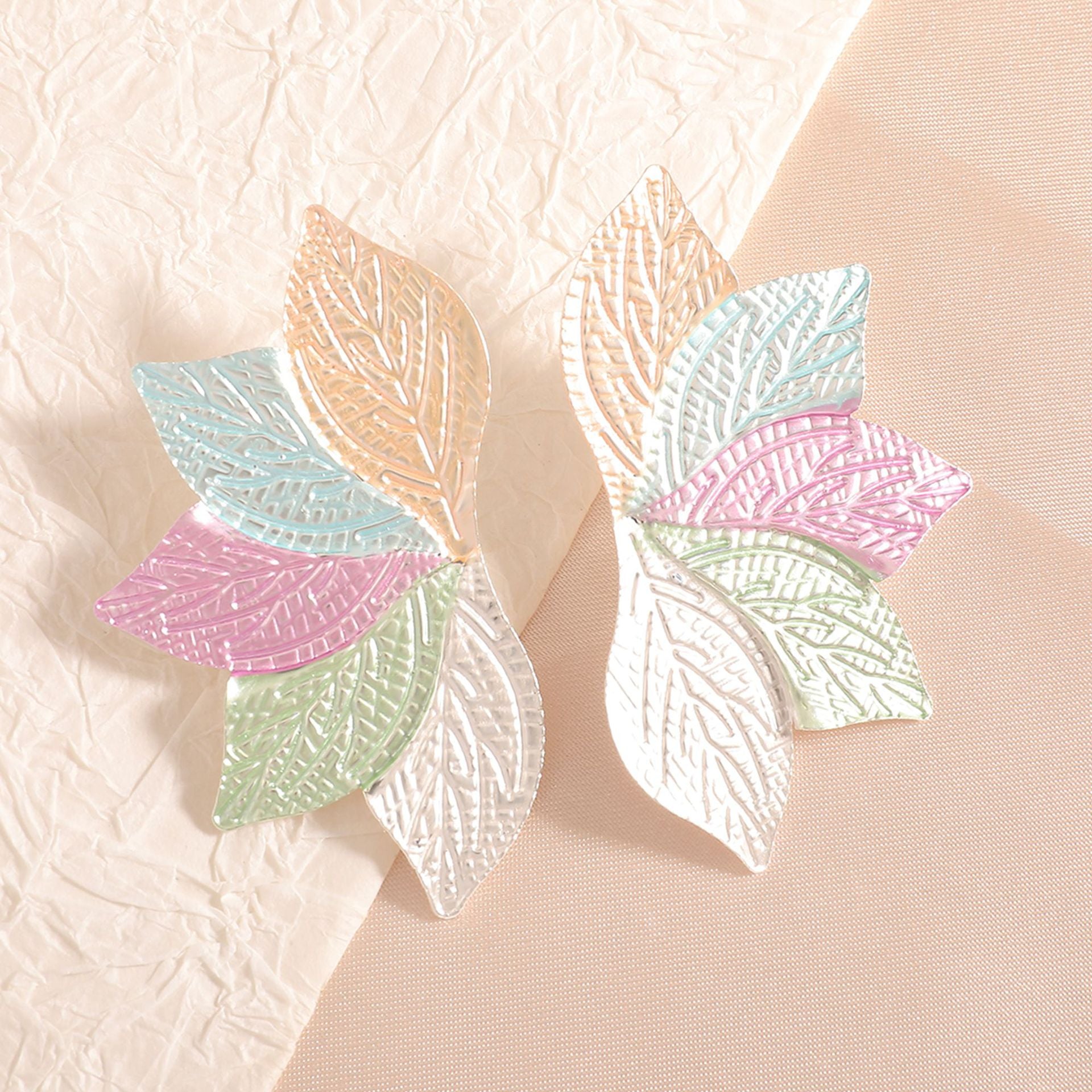 Damen Haarschmuck mit kunstvollem Blätterdesign Shop Nory