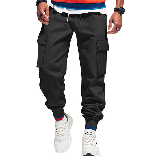 Herren nan Cargo-Jogginghose mit Tunnelzugbund, aufgesetzten Klappentaschen und schmal zulaufenden Bündchen Shop Nory