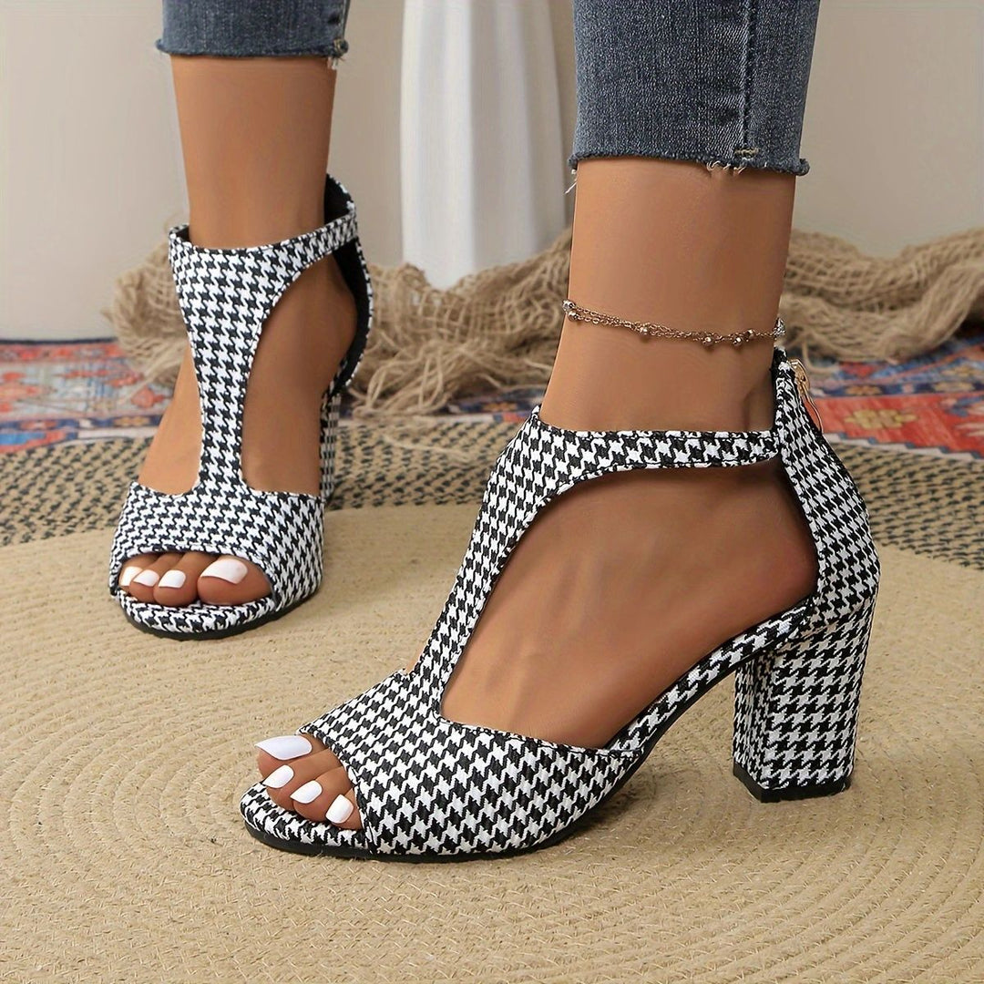 Damen Absatzsandalen mit transparenten Riemen und glitzerndem Akzent