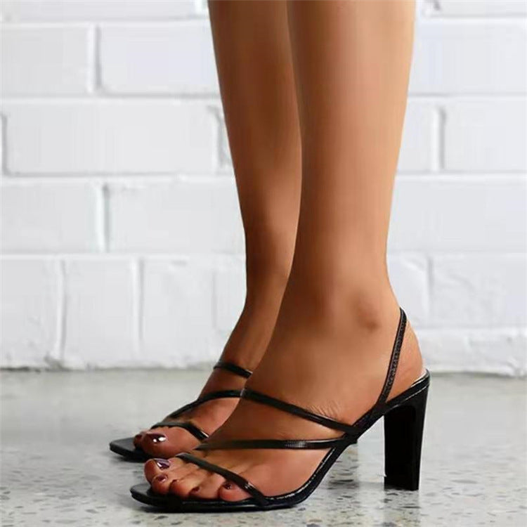 Damen elegante Absatzsandalen mit modischem Riemendesign