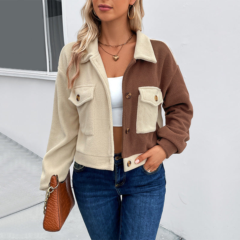 Damen Gekürzte Teddyjacke mit farbblockierten Ärmeln und Brusttaschen Shop Nory
