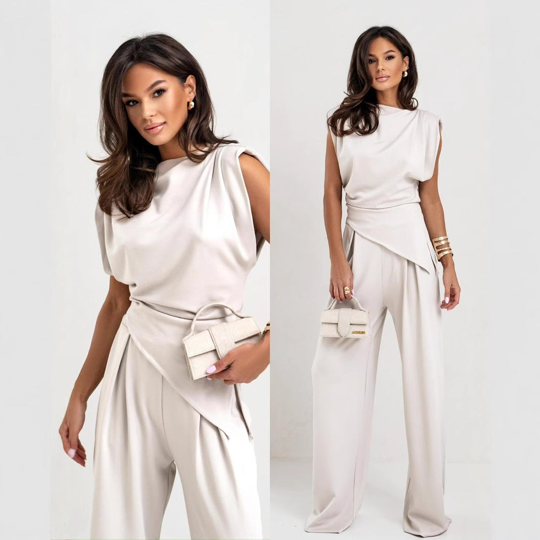 Damen eleganter Jumpsuit mit asymmetrischem Schnitt und hochmodernem Design