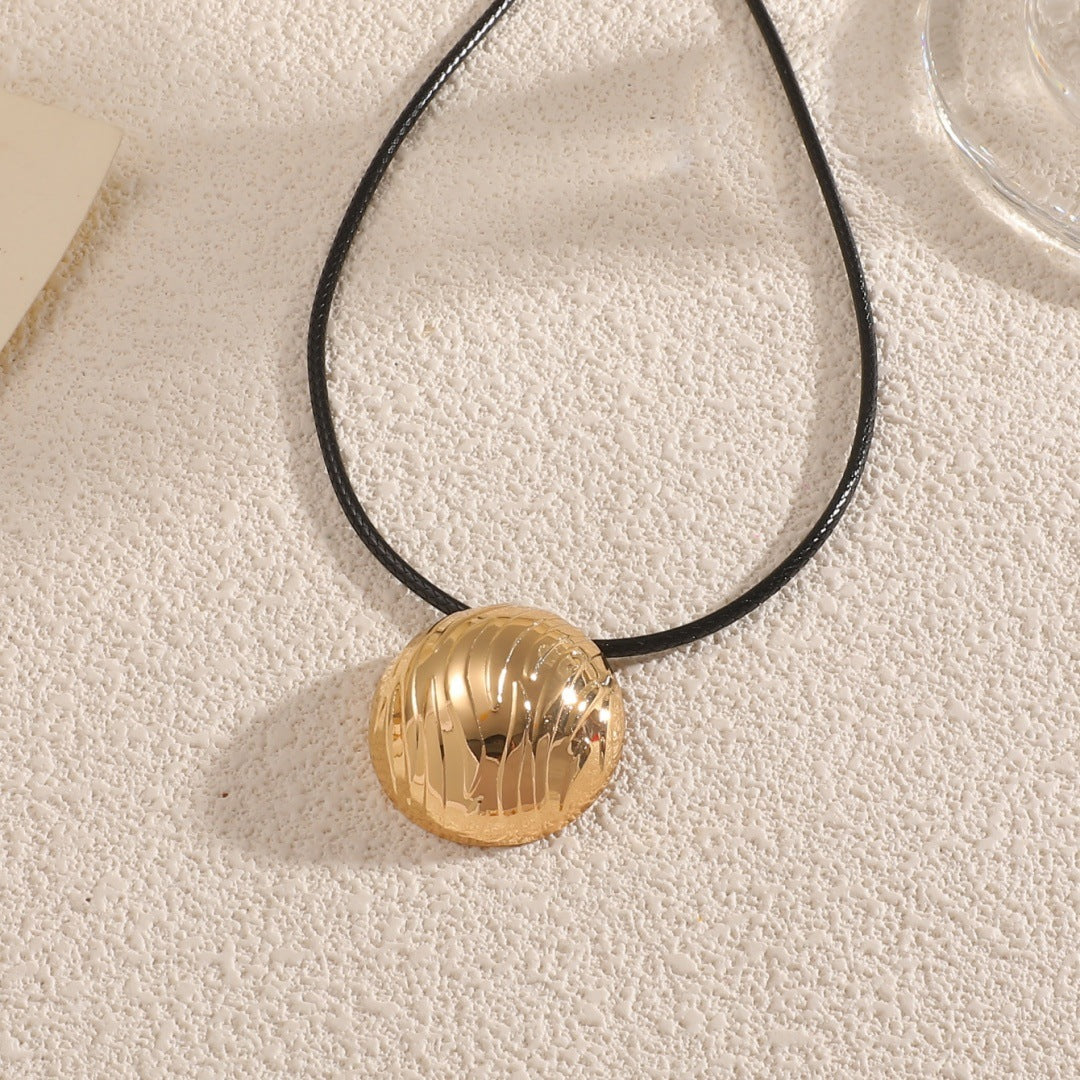 Damen Halskette mit luxuriösem, skulpturalem Anhänger Shop Nory