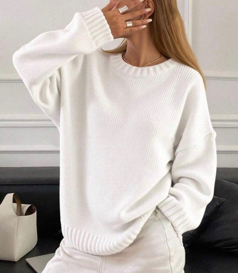 Damen Weit geschnittener Feinstrickpullover mit Rundhalsausschnitt und gerippten Bündchen Shop Nory