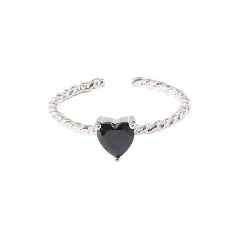 Damen Ring mit herzförmigem Onyx und verspieltem Design Shop Nory