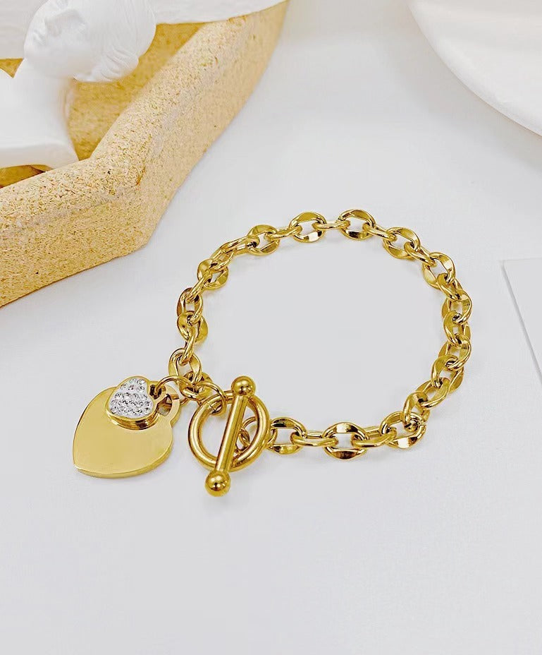 Frauen Herz-förmige Charm Toggle Armband Shop Nory