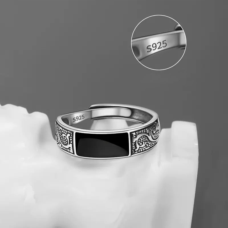 Damenring mit kunstvollem Design und edlem Onyx-Shop Nory