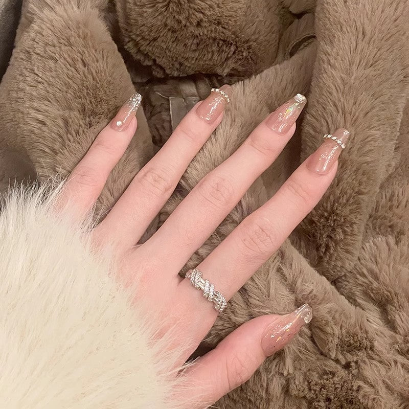 Damen Moderner Ring mit funkelnden Zirkonia-Steinen Shop Nory