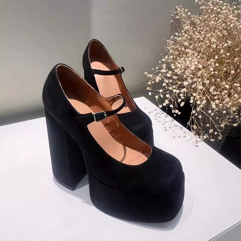 Damen Mary‑Jane Plateau‑Pumps mit skulpturiertem Blockabsatz und verstellbarem Riemen Shop Nory