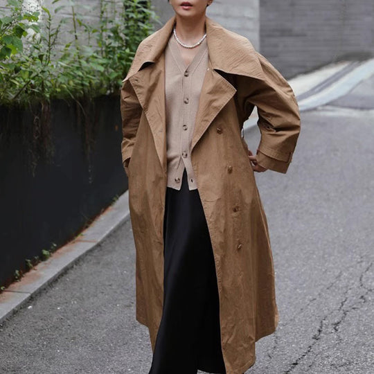 Damen Maxilanger Trenchcoat mit übergroßer Schulterpasse, Taillengürtel und voluminösen Ärmeln Shop Nory
