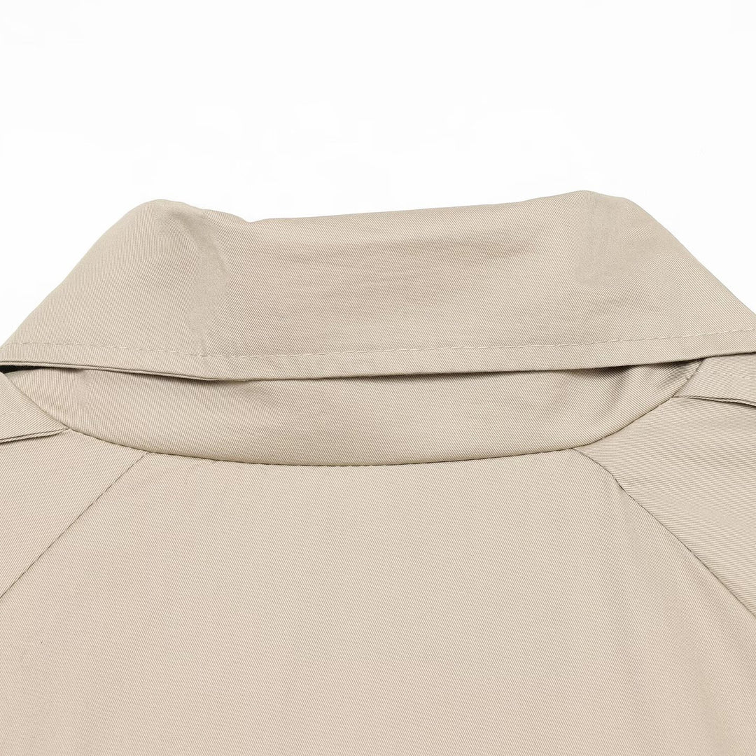 Damen Kurzblouson-Trench mit doppelreihiger Knopfleiste, Schulterpatten und Taillengürtel Shop Nory