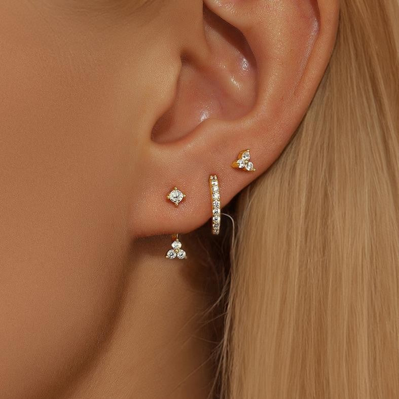 Damen Ohrringe Set mit funkelnden Zirkonia und geschwungenem Design Shop Nory