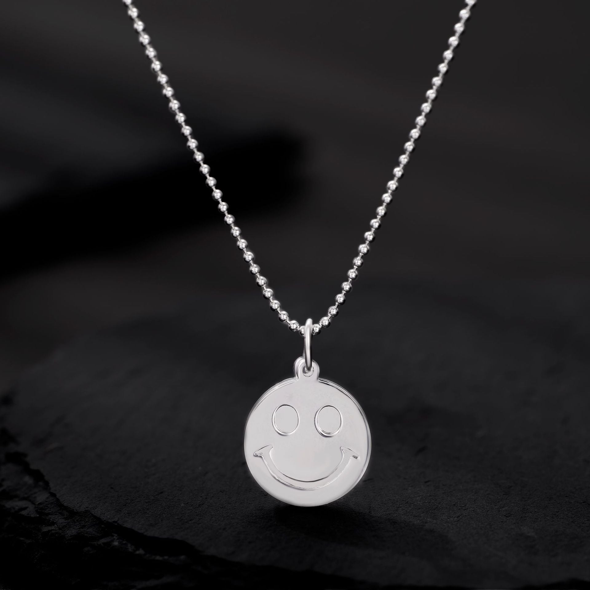 Damen Halskette mit lächelndem Emoji-Anhänger Shop Nory