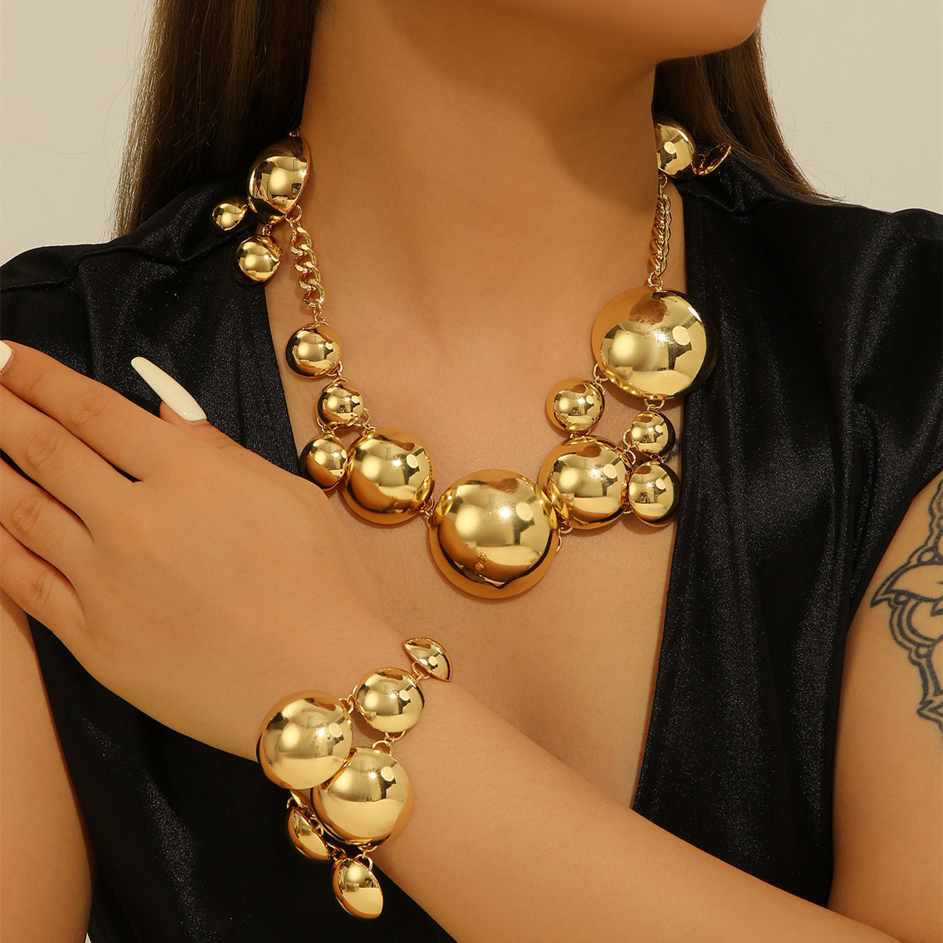 Damen Schmuckset mit skulpturalen Edelstahl-Elementen Shop Nory