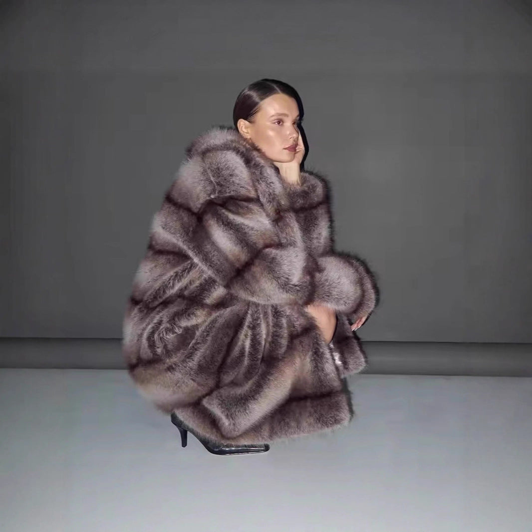 Damen Luxuriöser Oversize-Kunstpelzmantel mit Kapuze und satiniertem Futter Shop Nory