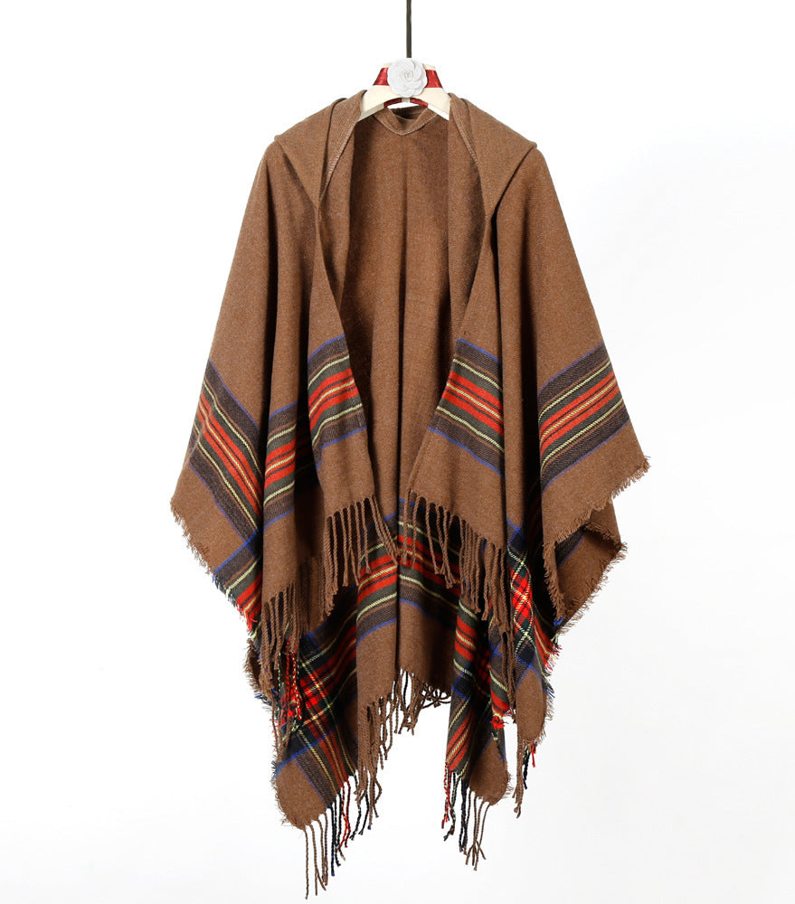 Damen Kapuzen‑Capeponcho im Tartanmuster mit Fransensaum aus weichem Wollmix Shop Nory