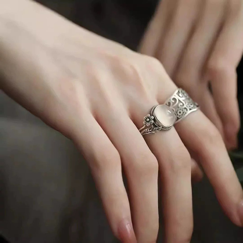 Damen filigraner Ring mit elegantem Blumen-Design und hochwertigem Zirkonia Shop Nory
