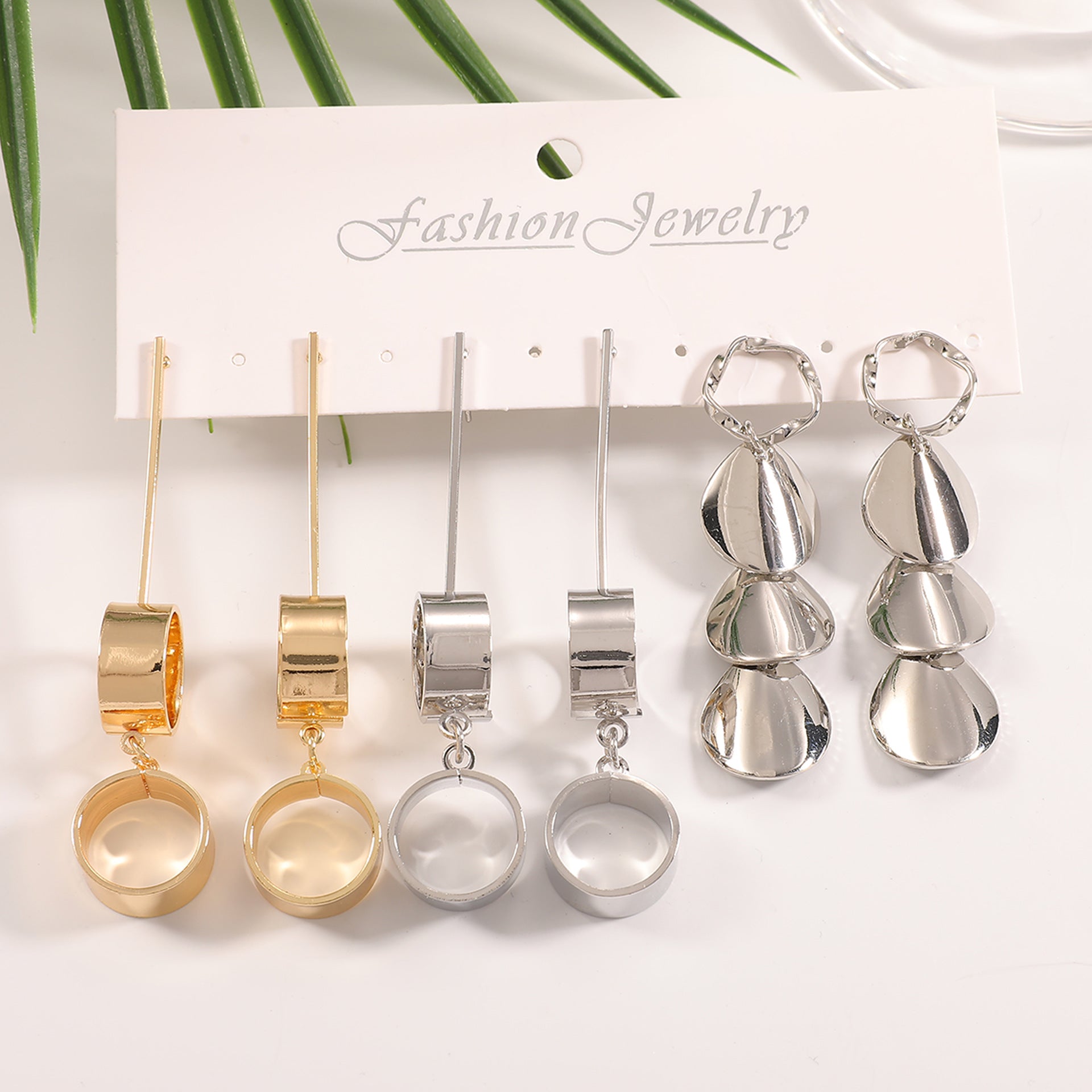 Damen Ohrhänger mit modernem, skulpturalem Design Shop Nory