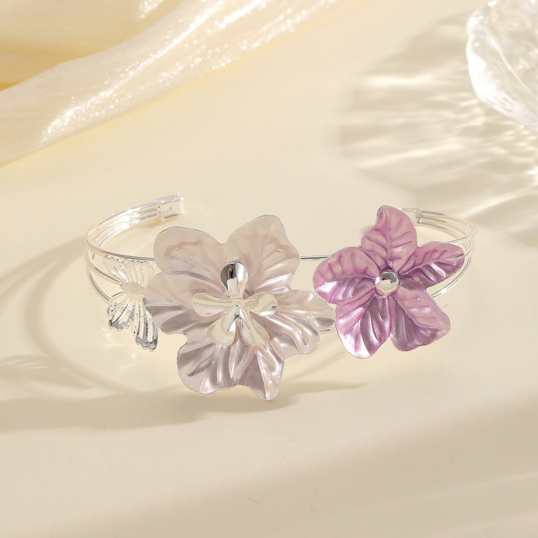 Damen Haarschmuck mit kunstvollen Blütenmotiven Shop Nory