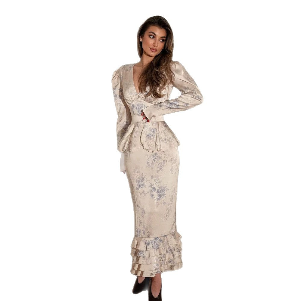 Damen Figurbetontes Midikleid mit tiefem V-Ausschnitt, Schößchen-Taillenband und mehrlagigem Volantsaum Shop Nory