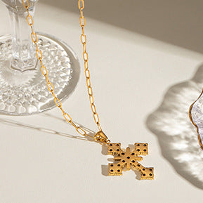 Damen Halskette mit funkelndem Kreuz-Anhänger aus hypoallergenem Edelstahl Shop Nory