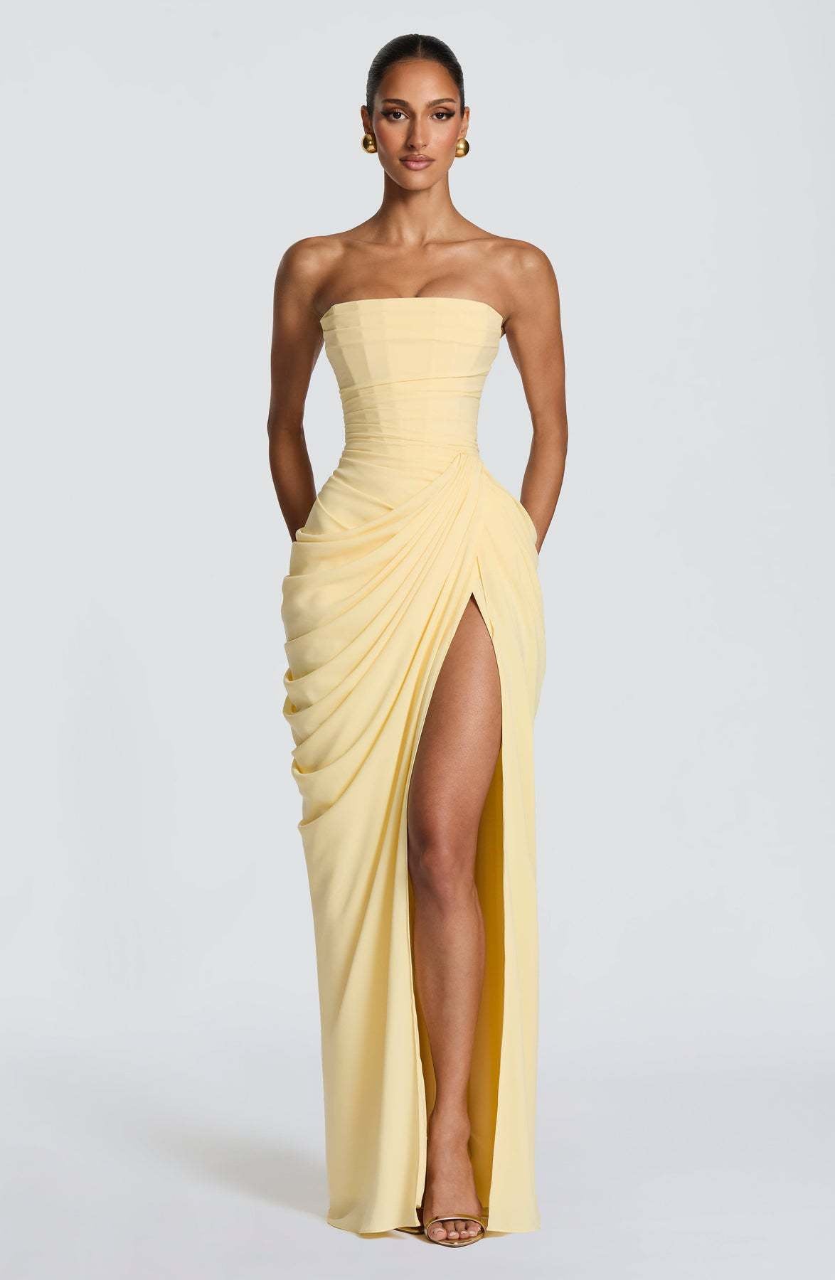 Damen Elegantes Langarm Abendkleid mit asymmetrischer Drapierung und schmalem Schlitz ShopNory