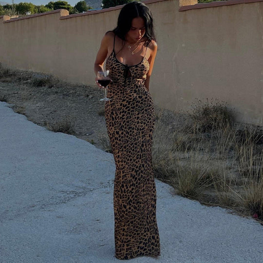 Damen Leopard-Print Sommerkleid mit knappen Trägern und tiefem Ausschnitt