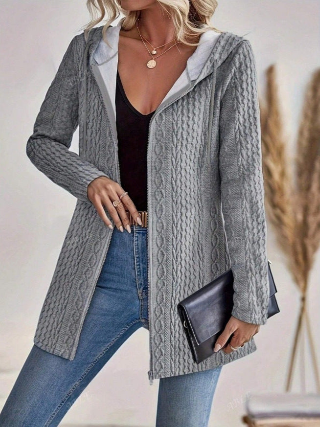 Damen Strickjacke mit Kapuze und trendigem Zopfmuster