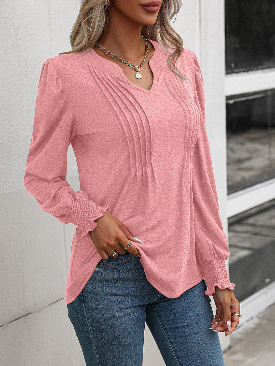 Damen nan Langarmshirt mit V-Ausschnitt, dekorativen Kellerfalten vorn und elastischen Smokbündchen Shop Nory