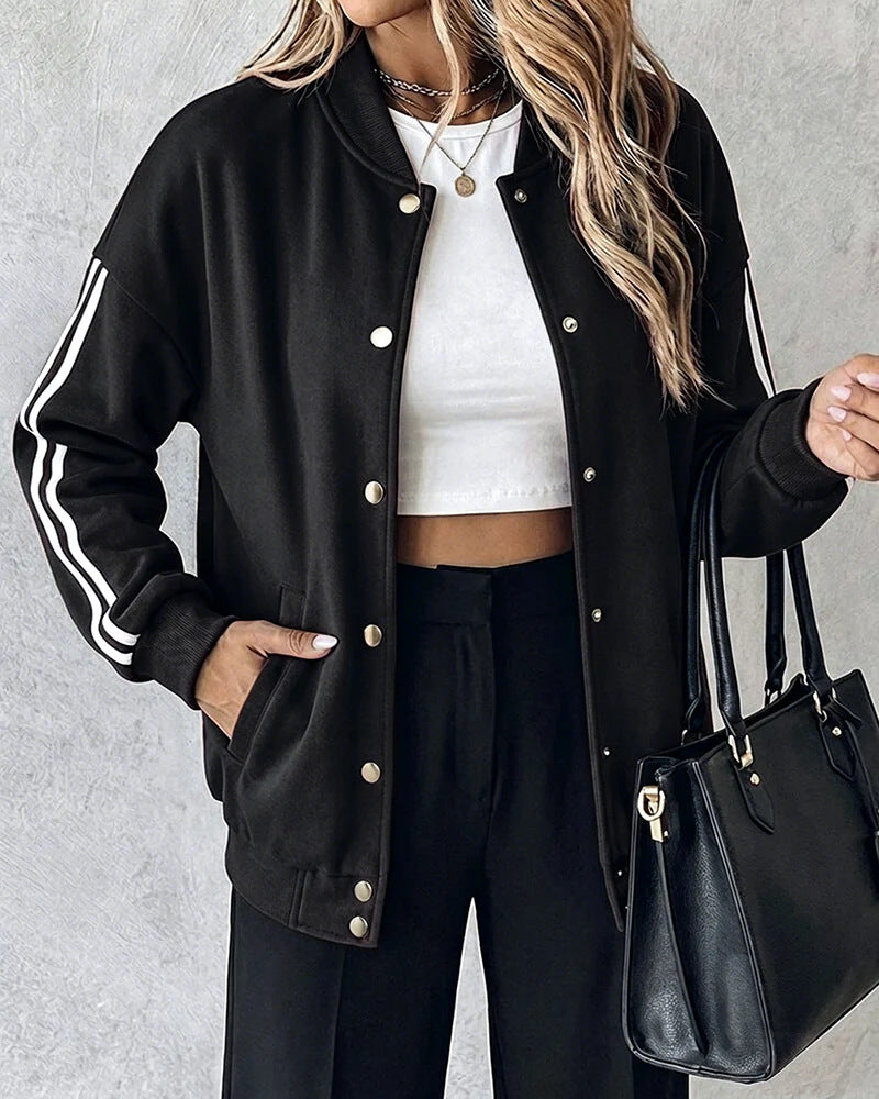 Damen Oversized Collegejacke mit Druckknopfleiste und kontrastierenden Streifenärmeln Shop Nory