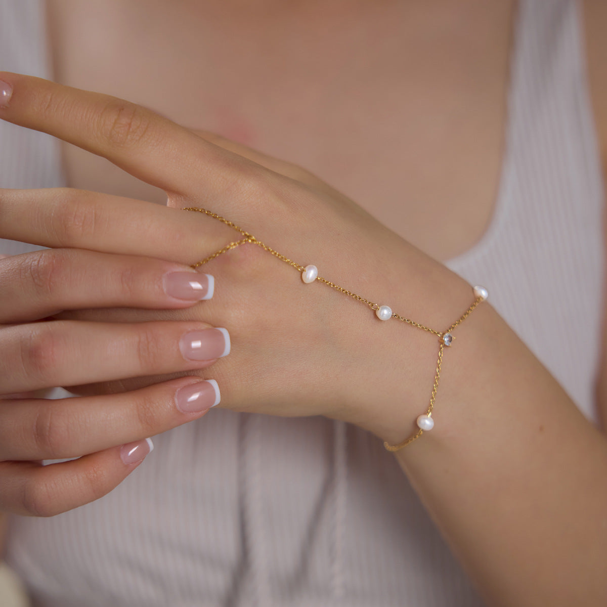 Damen Armband mit Kristallen und hypoallergener Edelstahlkette Shop Nory