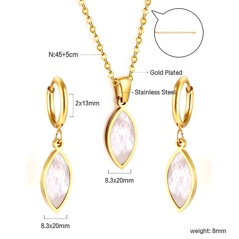 Damen Schmuckset mit glänzendem Sternenanhänger aus antiallergischem Edelstahl Shop Nory