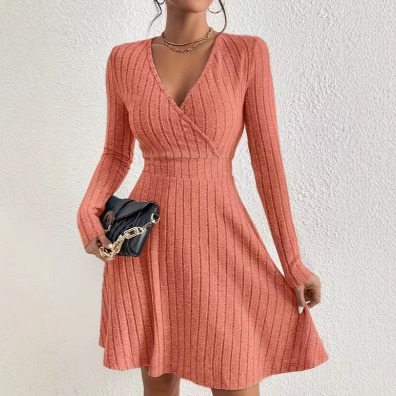 Damen Strickkleid mit Wickel-V-Ausschnitt, taillierter Bund und ausgestelltem A-Linien-Rock Shop Nory