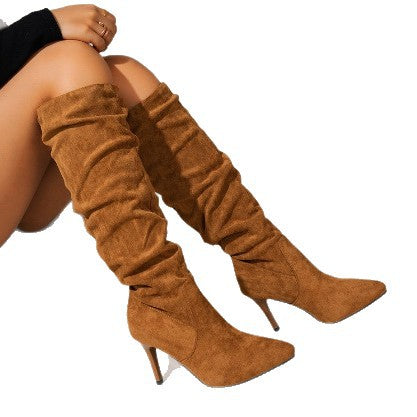 Damen Gestauchte kniehohe Veloursstiefel mit spitz zulaufender Kappe und schlankem Stiletto-Absatz Shop Nory
