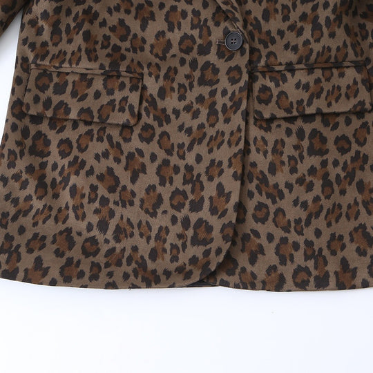 Damen Taillierter Blazer im Leoprint mit Revers und Pattentaschen Shop Nory