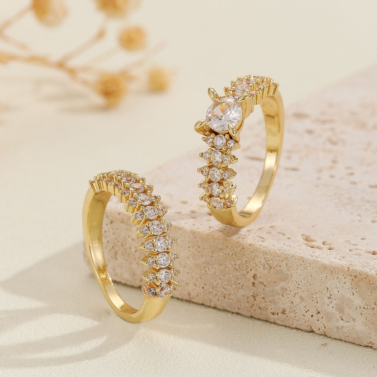 Damen eleganter Ring mit funkelnden Zirkonia Shop Nory