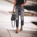 Damen Jeanshose mit modischen Destroyed-Details und bequemer Passform