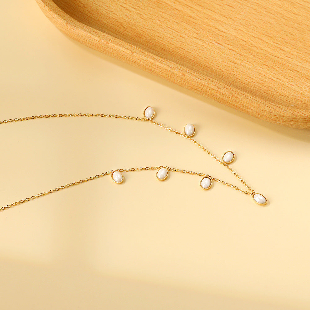 Damen elegante Halskette mit hochwertigem Perlenanhänger und feinem Kettendesign Shop Nory