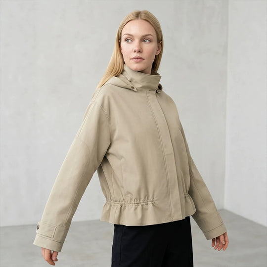 Damen Kurze vegane Lederjacke mit Kapuze, verdeckter Druckknopfleiste und Tunnelzugsaum Shop Nory