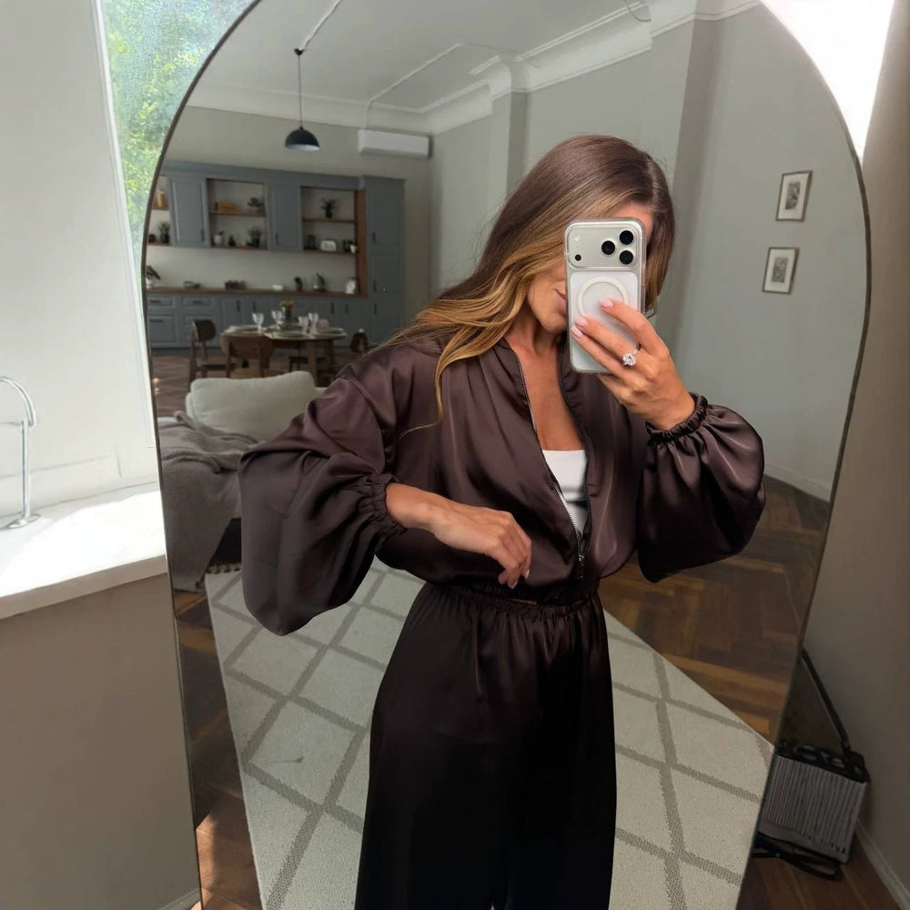 Damen Satin-Loungewear-Set mit kurzer Bomberjacke, Ballonärmeln und weitem Hosenbein Shop Nory