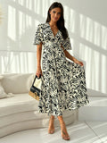 Damen Wickelkleid mit floralem Design