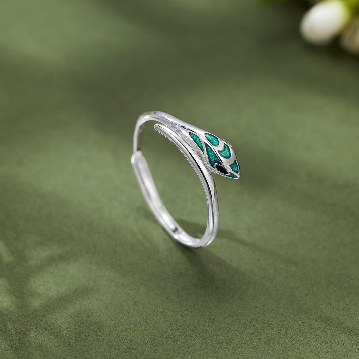 Damen eleganter Schlangenring mit pfeilförmiger Gestaltung Shop Nory