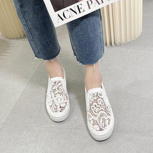 Damen Slip-On Keil-Sneaker mit Spitzen-Obermaterial Shop Nory