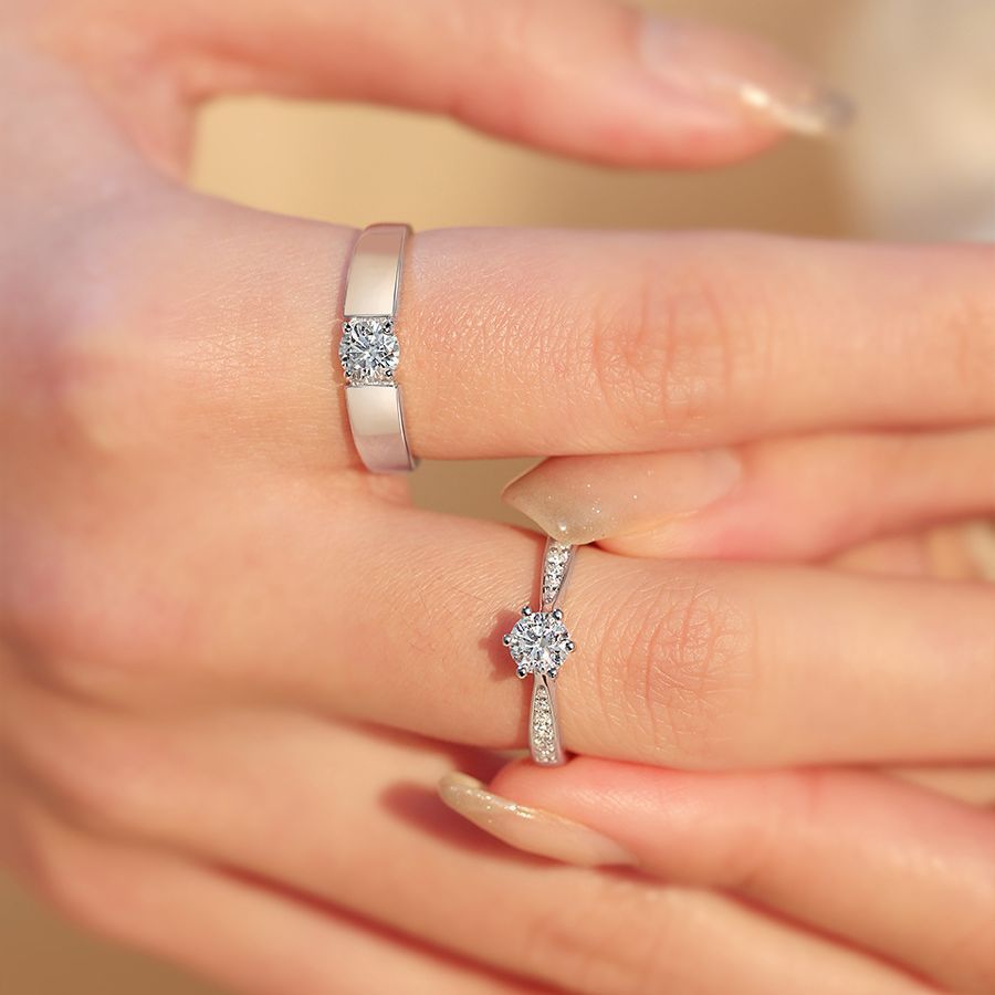 Damen Verlobungsring-Set mit funkelndem Zirkonia und elegantem Design Shop Nory