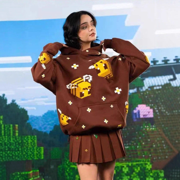 Unisex nan Kapuzenpullover mit eingestricktem Pixel-Bienenmotiv und aufgesetzter Kängurutasche