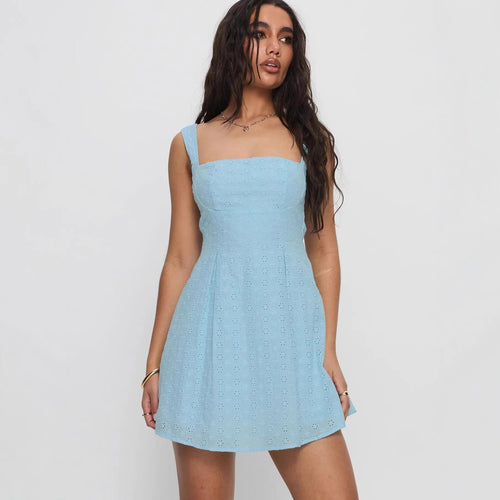 Damen Sommerliches Minikleid mit zauberhaftem Blütenmuster und verstellbaren Trägern