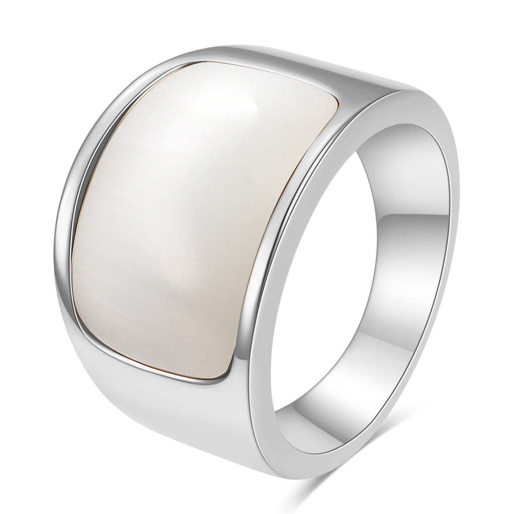 Damen Ring mit schimmerndem Edelstein und polierter Oberfläche Shop Nory