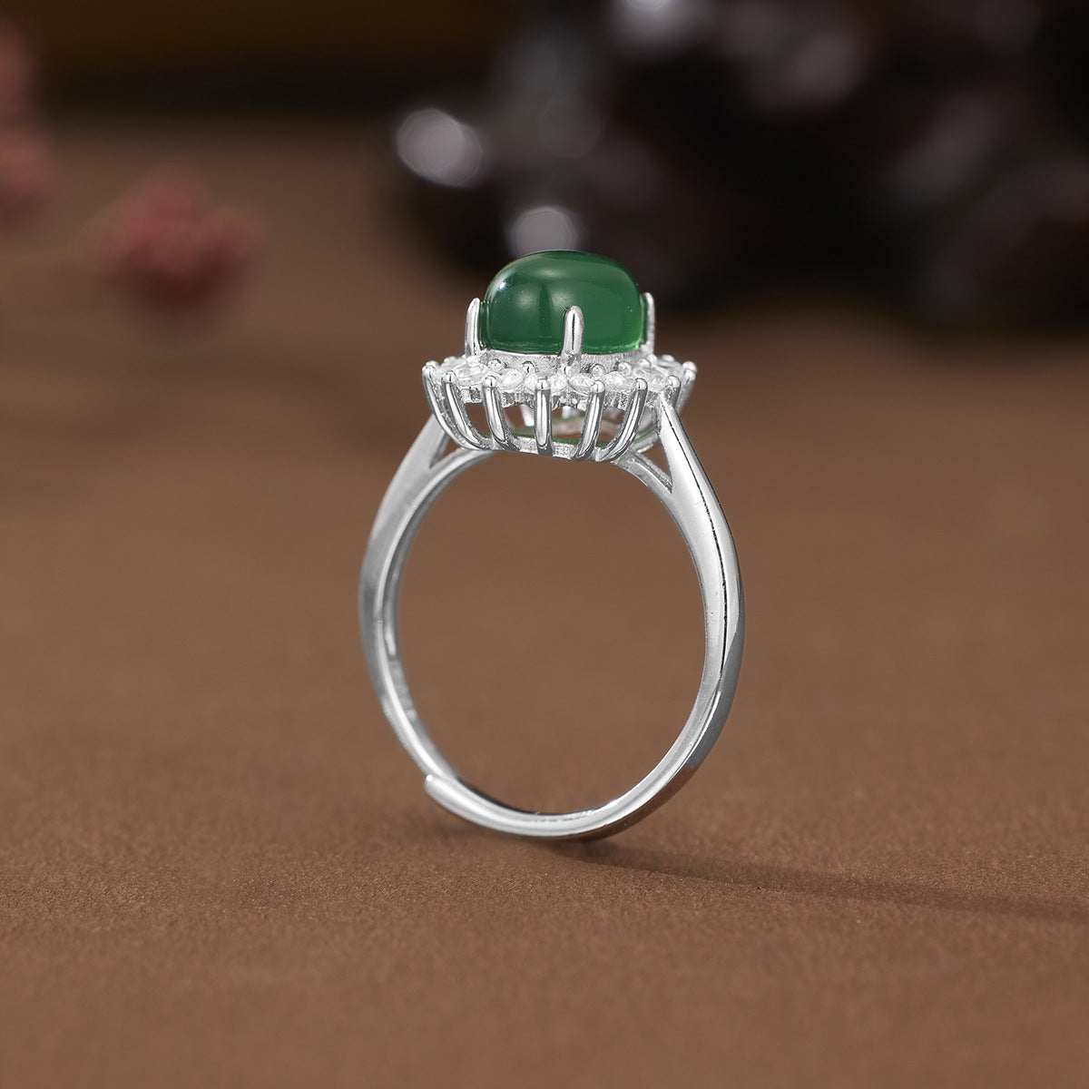 Damen Ring mit grünem Jade-Edelstein und funkelnden Zirkoniasteinen Shop Nory