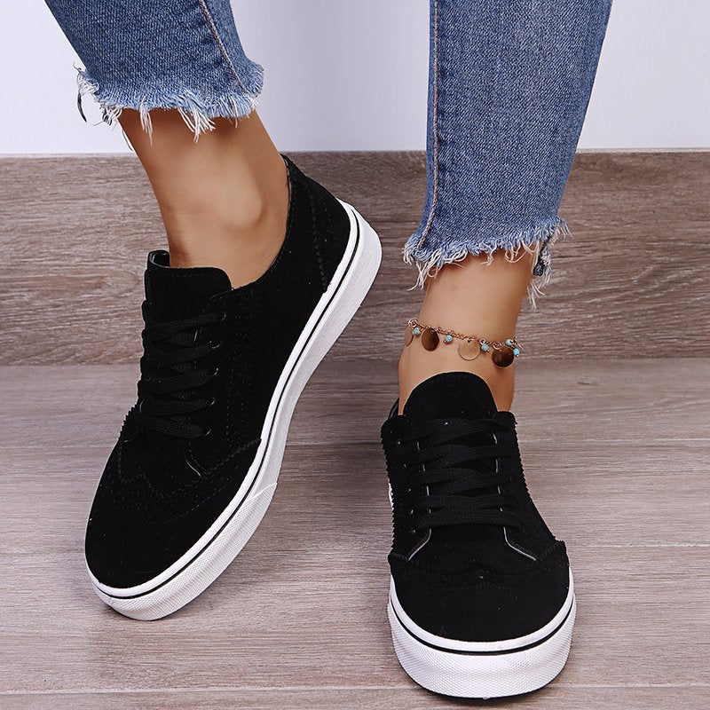 Damen Sneaker mit eleganter Brogue-Detailierung