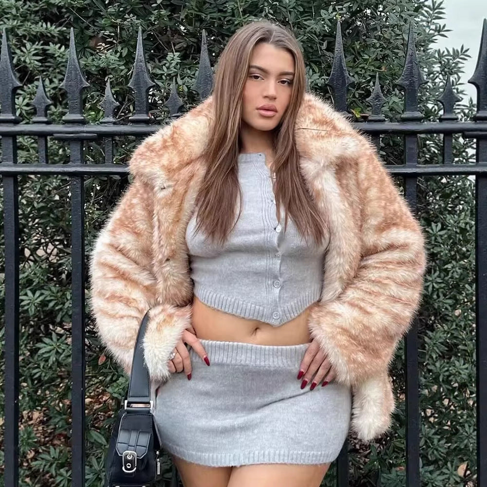 Damen Kurzmantel aus voluminösem Teddy‑Kunstfell mit Stehkragen und weichem Griff Shop Nory